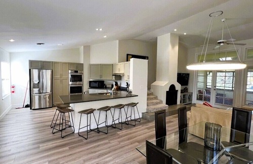 Ventura Casa | Stunning Ventura Condo with Golf &Pool