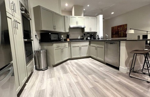Ventura Casa | Stunning Ventura Condo with Golf &Pool