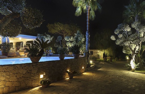 Francavilla Fontana Villa | Hermosa Villa Resort