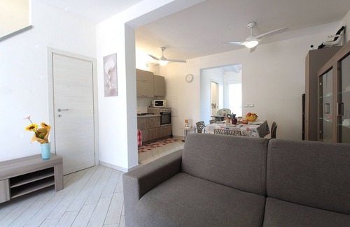 Lido di Pomposa Casa | Maravillosa casa de vacaciones con WIFI, A/C, TV, terraza, mascotas permitida y aparcamiento