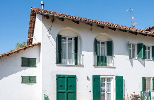 San Damiano dʼAsti Villa | Maravillosa casa de vacaciones con piscina, WIFI, TV, patio, vista panorámica, aparcamiento