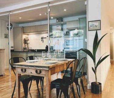 Hove Apartamento | Stunning Victorian Mansion Apartment - Hosted by StaySejour