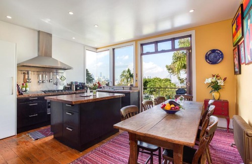Balmain Casa | Stunning Victorian Home with Balconies, City Views