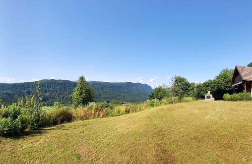 Bled Cabaña | Stunning view cottage with AC and WiFi in lovely village next to lake Bled