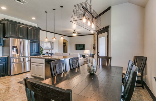 Edmond Casa | Stunning View in the City (No Taxes)
