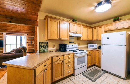 Sylva Cabina | Stunning Views | 5 Min to Blue Ridge Parkway