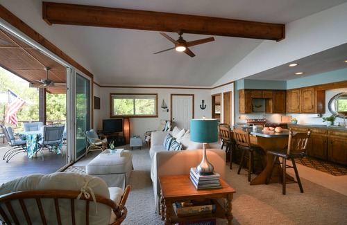 Graford Cabina | ¡Vistas impresionantes! Enchanting Peninsula Lake Front Home con muelle, kayaks, senderismo