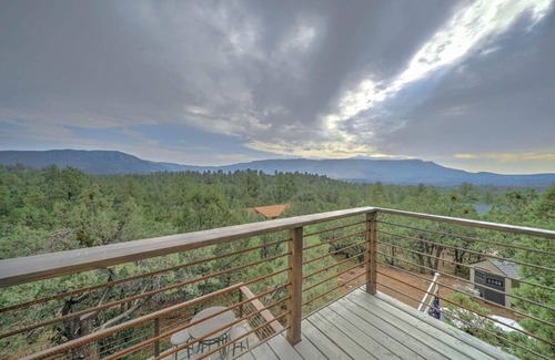 Pine Casa | Stunning Views from 3 Level Home, Majestic Sunrise and Mountain Scapes