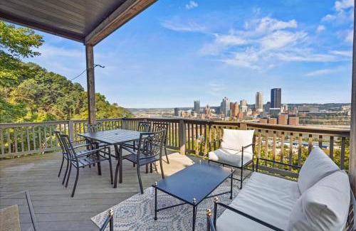 South Side Casa | Stunning views from stylish 3-bedroom home
