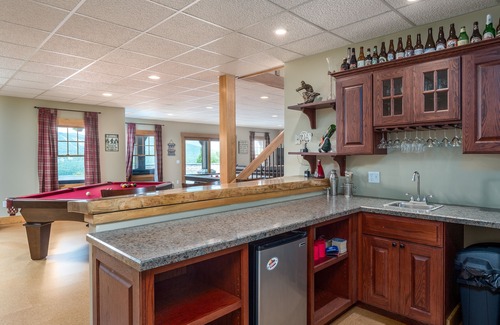 Sunday River Area Casa | Stunning views, luxurious home, heated pool, hot tub, games