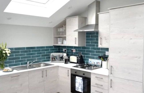 Westleigh Casa | Stunning views, short walk to Westward Ho! beach and Coast Path