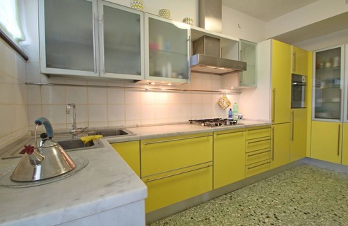 Ronchi Villa | Casa de vacaciones con WIFI, TV, terraza, vista panorámica, aparcamiento, cerca de Forte Dei Marmi