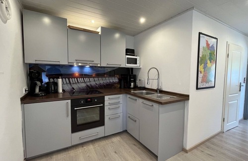 Edertal Casa | Estupenda casa de vacaciones para 4 personas con WIFI, TV, patio y mascotas permitida