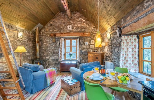 Invermoriston Casa | Maravillosa casa de vacaciones para 2 personas con WIFI