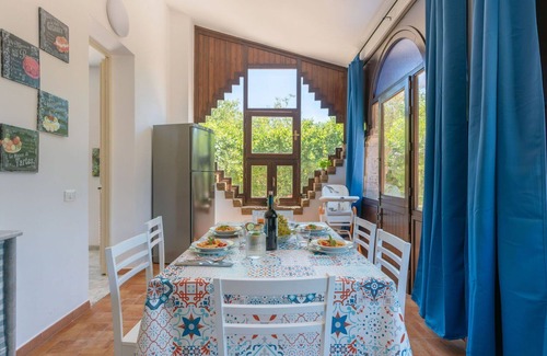 Misilmeri Casa | Estupenda casa de vacaciones con piscina privada, A/C, WIFI, TV, terraza y mascotas permitida