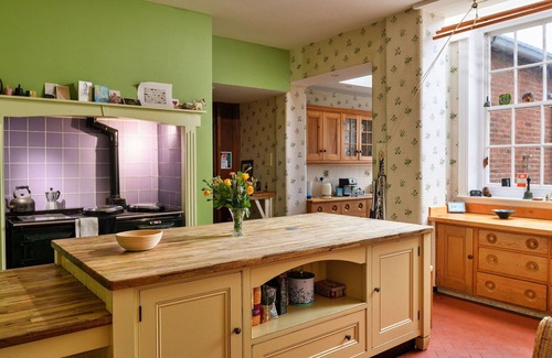 Carlisle Casa | Maravillosa casa de vacaciones para 19 personas con jacuzzi, WIFI, TV, terraza y mascotas permitida