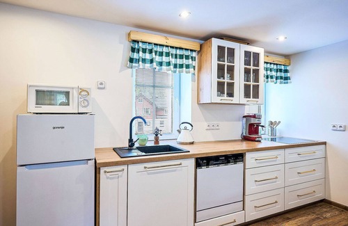 Bedrichov Villa | Preciosa casa de vacaciones para 8 personas con WIFI, TV y terraza