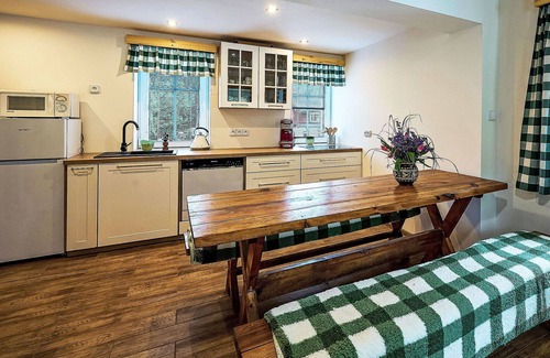 Bedrichov Villa | Preciosa casa de vacaciones para 8 personas con WIFI, TV y terraza
