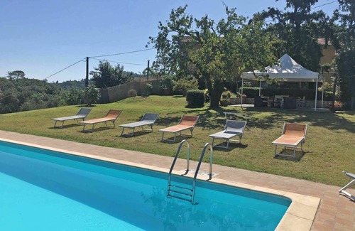 Villabuona Villa | Casa de vacaciones con piscina privada, WIFI, TV, veranda, vista panorámica, cerca de Lucca