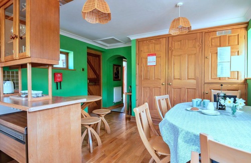 Llanidloes Casa | Estupenda casa de vacaciones para 6 personas con WIFI y terraza