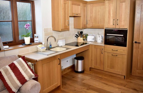 Wollerton Casa | Estupenda casa de vacaciones para 3 personas con TV y mascotas permitida