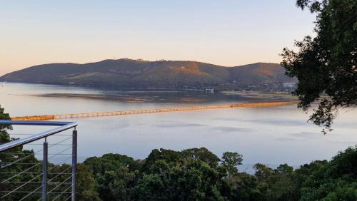 Paradise Apartamento | Stunning Villa with pool and views of Knysna