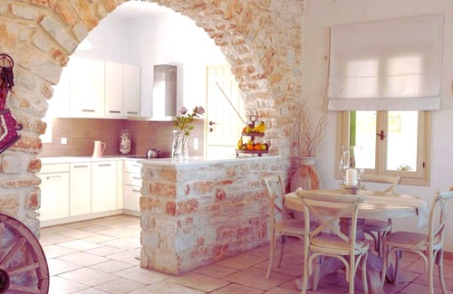 Paros Villa | Impresionante villa con piscina .. Duerme cómodamente 10. Perfecto para 2 familias
