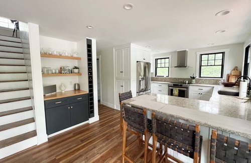 Ludlow Casa | Stunning VT Lakefront and Ski House - Hottub, Fast Wifi, A/C, & Firepit