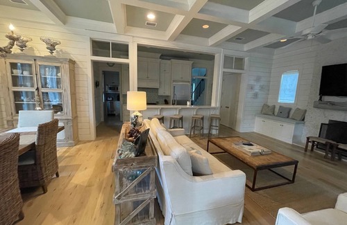 Forest District Casa | Stunning Watercolor Retreat! Private Pool! Carriage House!