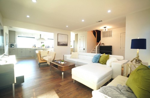 Discovery Bay Casa | Stunning Waterfront 3BR Retreat in Discovery Bay