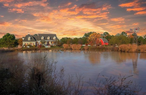 Cambridge Casa | Stunning Waterfront Eastern Shore Home,Pool & Hot Tub,15 Acres,15%off 7day stay