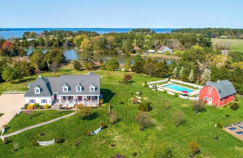Cambridge Casa | Stunning Waterfront Eastern Shore Home,Pool & Hot Tub,15 Acres,15%off 7day stay