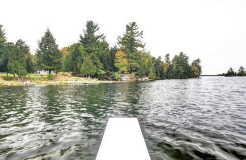 Leeds and the Thousand Islands Casa | Stunning waterfront escape with European flair