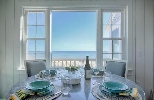 South Wellfleet Casa | Stunning Waterfront Views Beach steps away