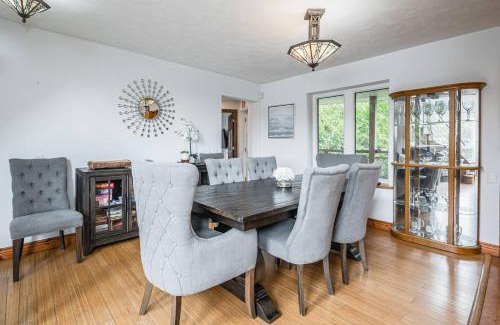 Stokes Bay Casa | Stunning Waterfront W Spa Dog Run
