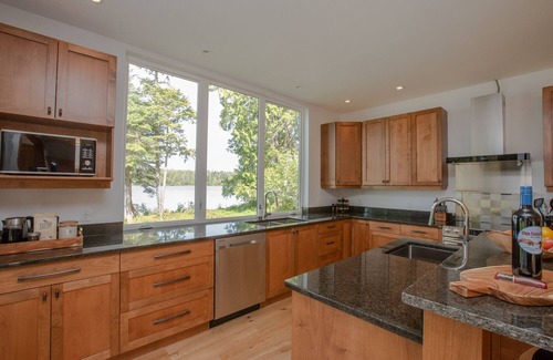 Tofino Casa | Nueva casa de lujo frente al mar impresionante costa oeste