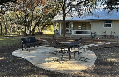 Blanco Casa | StunningHome on The Blanco River