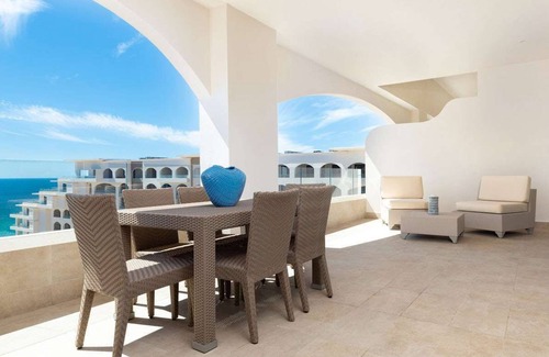 San José del Cabo Hotel | Stunningly beautiful new property on the beach!