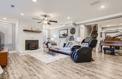 Ellicott City Casa | STUNNINGLY SPACIOUS 2B2B HOUSE WITH PARKING