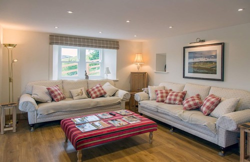 Fremington Cabaña | StunningViews-Privacy-Hiking-Sleeps8-WiFi