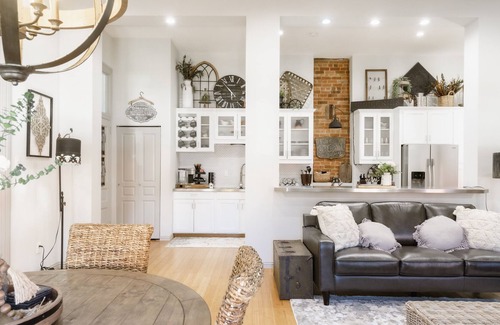 Kaufman Apartamento | Stunting Loft in Historic Building