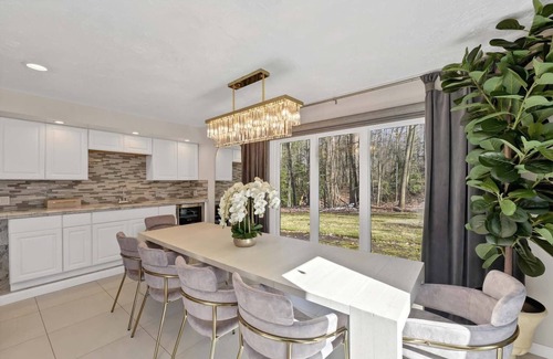 Willoughby Hills Casa | Stupendous Home Retreat with Indoor Pool & Outdoor Hot Tub, Sauna, In the Woods
