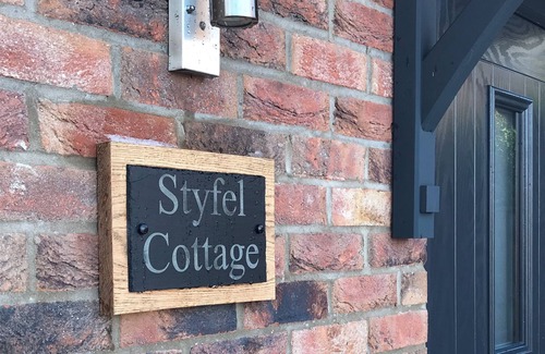 Scawton Casa | Styfel Cottage Stillington perfect village location with off-street parking ❤️ ❤️