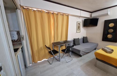 La Roqueta Apartamento | Style Apartments City Center