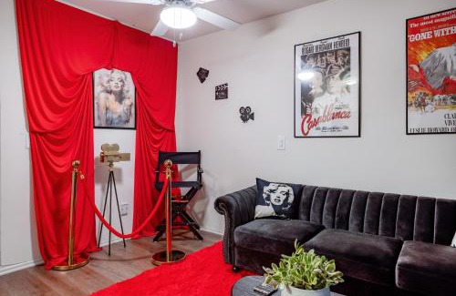Los Feliz Apartamento | Style, Peace, Comfort in N Hollywood Next to Burbank Free Indoor Parking and Wifi