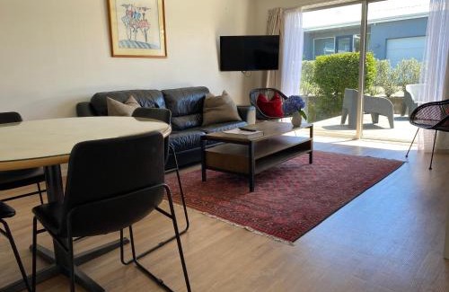 Tauranga South Casa | Styley on Briarley, walk to CBD and hospital