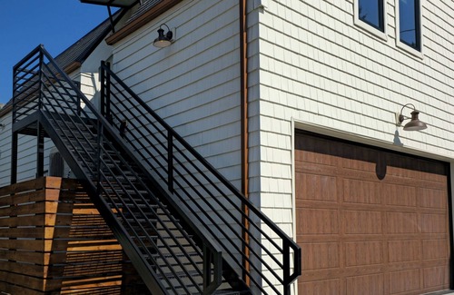 Whittier Apartamento | Stylilsh guesthouse with parking. Located near Rino Art District and City Park.