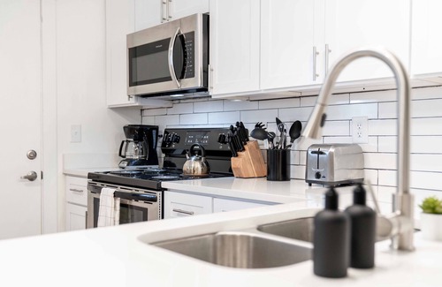 Lindridge-Martin Manor Apartamento | Stylish 1 Bed Apartment!