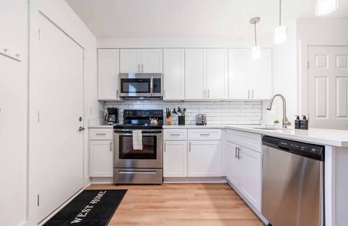 Lindridge-Martin Manor Apartamento | Stylish 1 Bed Apartment!