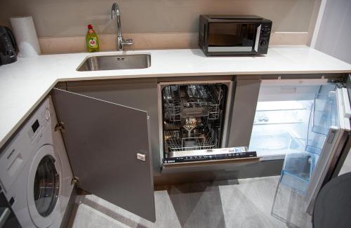 Slough Apartamento | Stylish 1-Bedroom Apartment in Slough with Parking